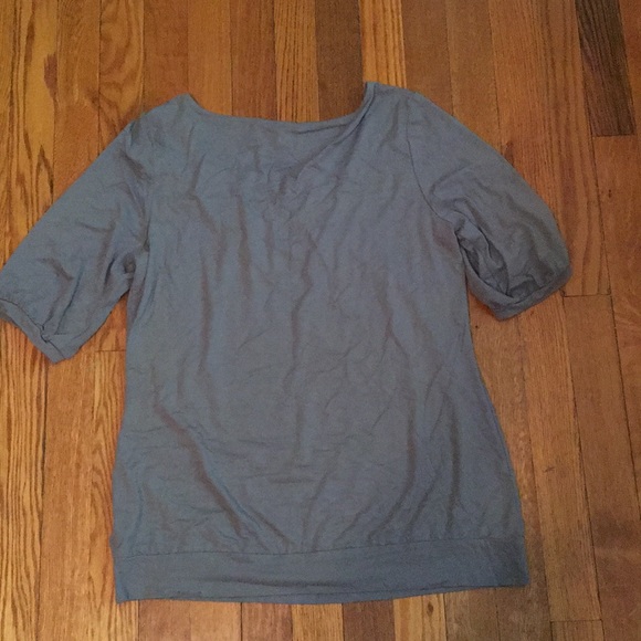 Banana Republic Women’s gray top blouse M - Picture 3 of 3
